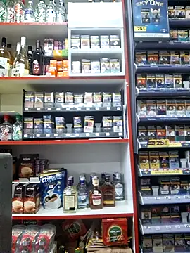 Snapshot of Fluturas2 chatting on 10/19/25, 05:52 Fluturas2 online show from 10/19/25, 05:52