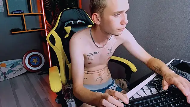 Snapshot of TimBlaks chatting on 09/13/25, 04:12 TimBlaks online show from 09/13/25, 04:12