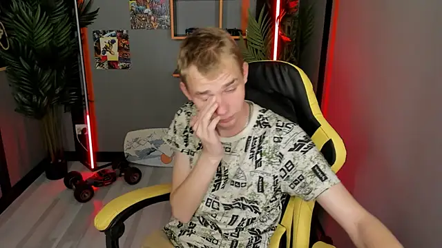 Snapshot of TimBlaks chatting on 10/10/25, 08:41 TimBlaks online show from 10/10/25, 08:41