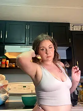 EllieMelts online show from 10/08/25, 12:30