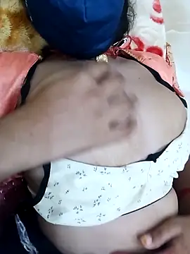 Snapshot of malteejat chatting on 09/11/25, 11:49 malteejat online show from 09/11/25, 11:49