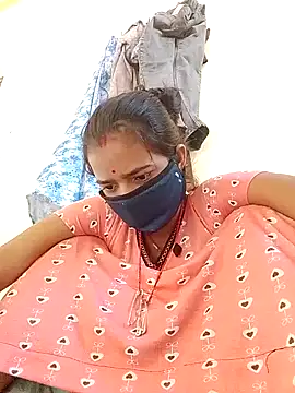 Snapshot of malteejat chatting on 10/05/25, 04:00 malteejat online show from 10/05/25, 04:00