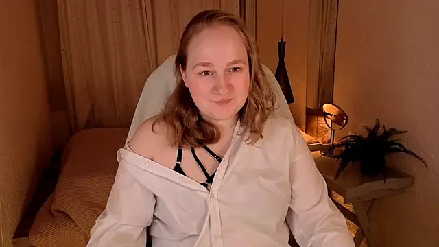 Snapshot of Kitty_Rest_ chatting on 05/18/26, 01:39 Kitty Rest online show from 05/18/26, 01:39