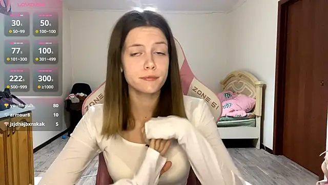 VibeQueenLucy online show from 09/15/25, 04:18