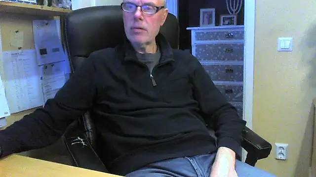 Snapshot of Klipparn chatting on 02/02/26, 03:00 Klipparn online show from 02/02/26, 03:00