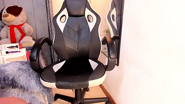 Miyu Komori online show from 04/21/26, 08:01