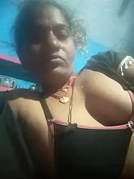 Hansini Gowda online show from 10/17/25, 03:14