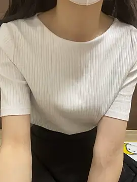 Snapshot of yayoi_jp chatting on 06/14/26, 03:58 yayoi jp online show from 06/14/26, 03:58