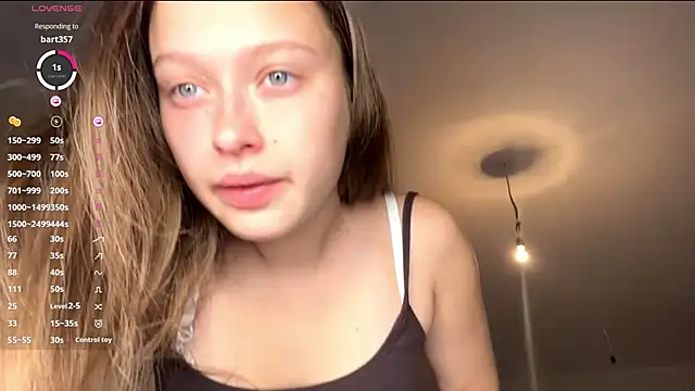 Snapshot of CharlynDini chatting on 09/25/25, 03:16 CharlynDini online show from 09/25/25, 03:16