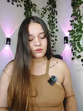 Mara  2 online show from 11/23/25, 12:43