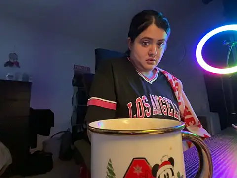 Snapshot of Prill940 chatting on 02/03/26, 07:35 Prill940 online show from 02/03/26, 07:35