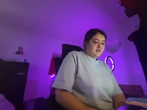 Snapshot of Prill940 chatting on 02/23/26, 07:06 Prill940 online show from 02/23/26, 07:06