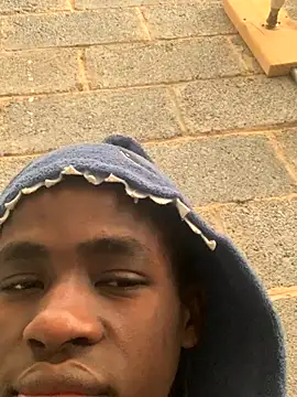 Snapshot of Vince_Favent chatting on 09/10/25, 10:59 Vince Favent online show from 09/10/25, 10:59