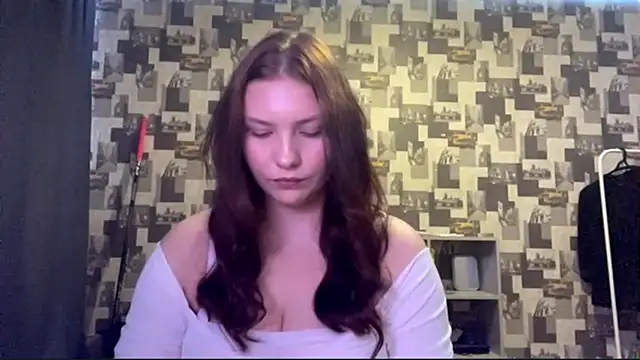 Snapshot of SwiiSweet chatting on 09/23/25, 03:59 SwiiSweet online show from 09/23/25, 03:59