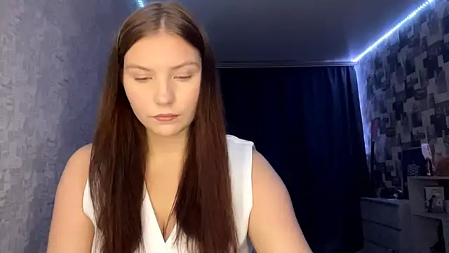 Snapshot of SwiiSweet chatting on 10/02/25, 04:14 SwiiSweet online show from 10/02/25, 04:14