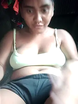 Snapshot of Lucy-Ferr chatting on 10/14/25, 03:13 Lucy-Ferr online show from 10/14/25, 03:13