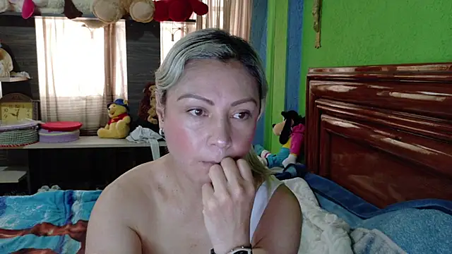  Charlize theron  online show from 02/07/26, 08:45