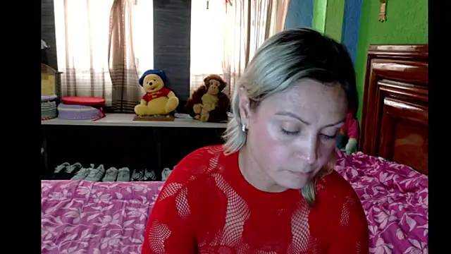  Charlize theron  online show from 04/21/26, 08:23