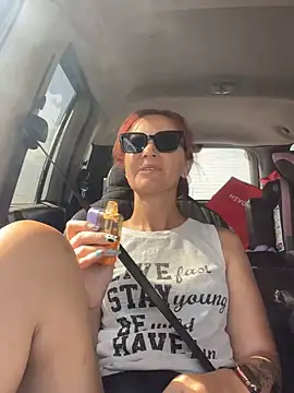 hotgirlkk1 online show from 07/13/26, 03:59