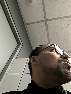 Snapshot of Jharicio-89 chatting on 09/08/25, 06:40 Jharicio-89 online show from 09/08/25, 06:40