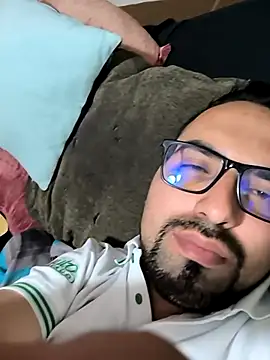 Snapshot of Jharicio-89 chatting on 09/15/25, 12:54 Jharicio-89 online show from 09/15/25, 12:54