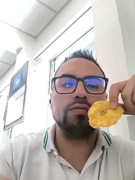 Snapshot of Jharicio-89 chatting on 09/24/25, 06:55 Jharicio-89 online show from 09/24/25, 06:55