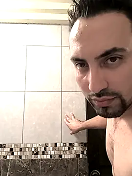 Snapshot of Jharicio-89 chatting on 10/28/25, 12:47 Jharicio-89 online show from 10/28/25, 12:47