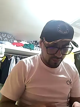 Snapshot of Jharicio-89 chatting on 11/03/25, 04:03 Jharicio-89 online show from 11/03/25, 04:03