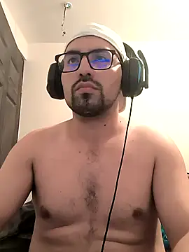 Snapshot of Jharicio-89 chatting on 11/06/25, 07:48 Jharicio-89 online show from 11/06/25, 07:48