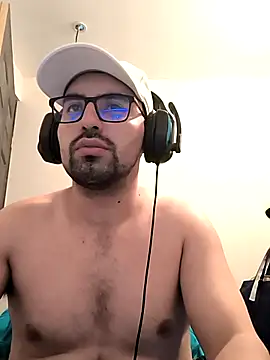 Snapshot of Jharicio-89 chatting on 11/07/25, 05:13 Jharicio-89 online show from 11/07/25, 05:13