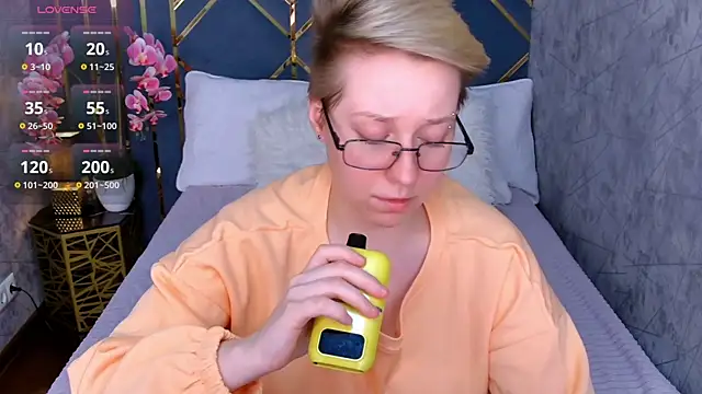 AlexandraGreen online show from 03/02/26, 09:10