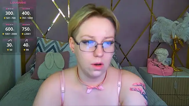 AlexandraGreen online show from 04/05/26, 05:21