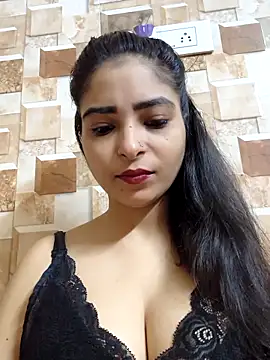 QUEEN-ADITI online show from 10/09/25, 02:04