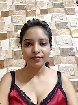 QUEEN-ADITI online show from 12/02/25, 03:40