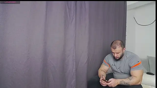 RickyMiami1 online show from 01/07/26, 06:54