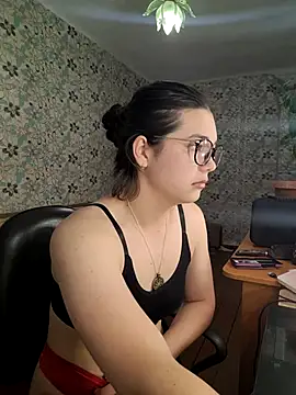 Albi Glow online show from 10/11/25, 02:55