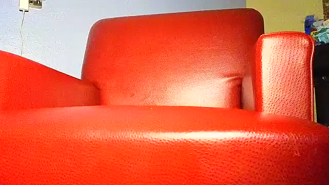 CinnaCakesss online show from 12/19/25, 02:35