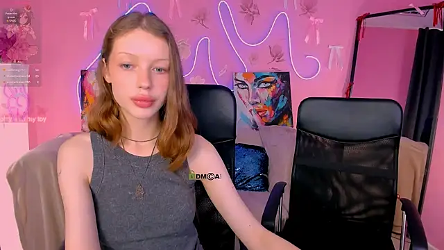 Snapshot of khloebeauty chatting on 05/13/26, 12:46 khloebeauty online show from 05/13/26, 12:46