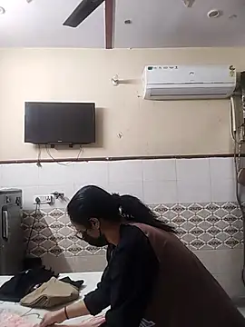 meenu bhabhi547 online show from 02/12/26, 03:23