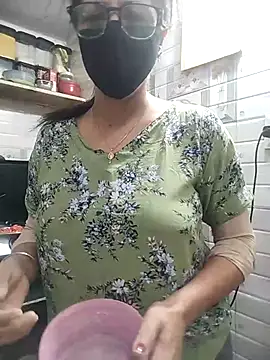 meenu bhabhi547 online show from 04/21/26, 02:51