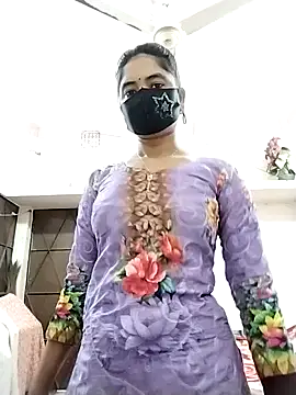 Puja-Rane online show from 12/17/25, 04:29