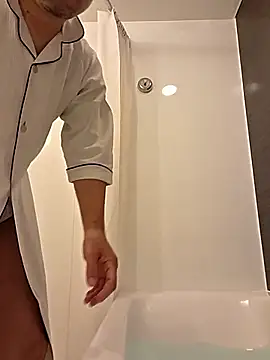 erosuke9 online show from 02/02/26, 01:10