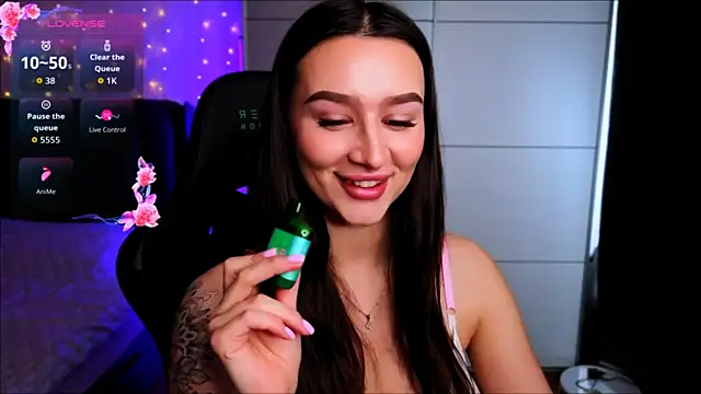 Veronica Larsson online show from 02/20/26, 09:32