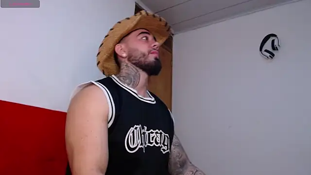 tommyblessd1 online show from 10/24/25, 04:36