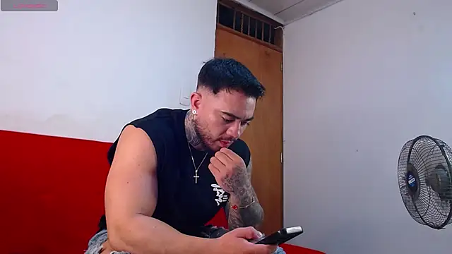 tommyblessd1 online show from 02/15/26, 03:47