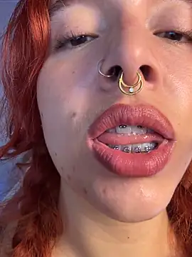 Snapshot of bri_von_dhara__ chatting on 09/09/25, 10:48 bri von dhara online show from 09/09/25, 10:48