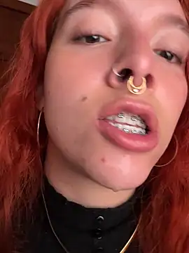 Snapshot of bri_von_dhara__ chatting on 09/12/25, 12:16 bri von dhara online show from 09/12/25, 12:16