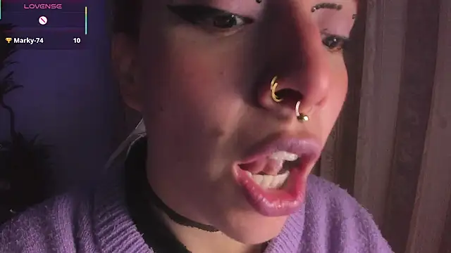 Snapshot of bri_von_dhara__ chatting on 11/06/25, 11:55 bri von dhara online show from 11/06/25, 11:55