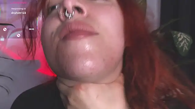 Snapshot of bri_von_dhara__ chatting on 11/13/25, 10:08 bri von dhara online show from 11/13/25, 10:08