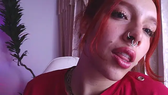 Snapshot of bri_von_dhara__ chatting on 11/28/25, 10:12 bri von dhara online show from 11/28/25, 10:12